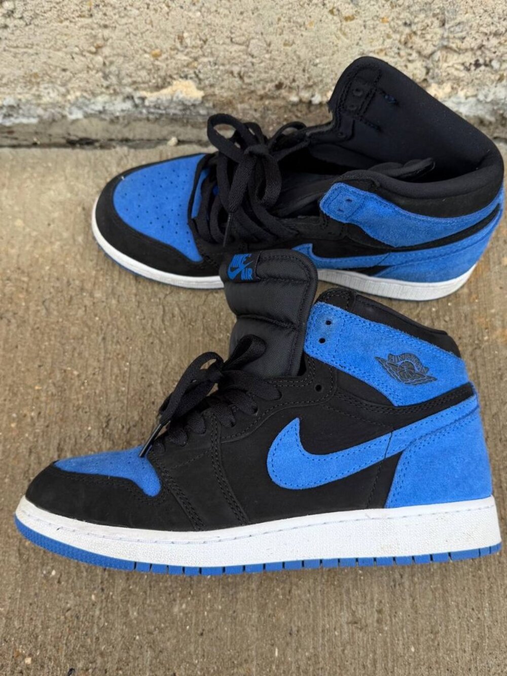 Air Jordan 1 Retro High OG “Royal Reimagined” Blue/Black Suede – size 7 youth
